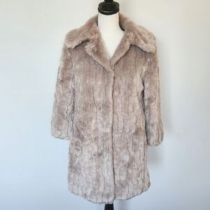 Faux Fur Coat 3/4 Sleeve Lined Textured Mobwife Boho Chic Minimalist Preppy S